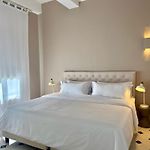 Calamari Homes - Centenario 304 - Walled City